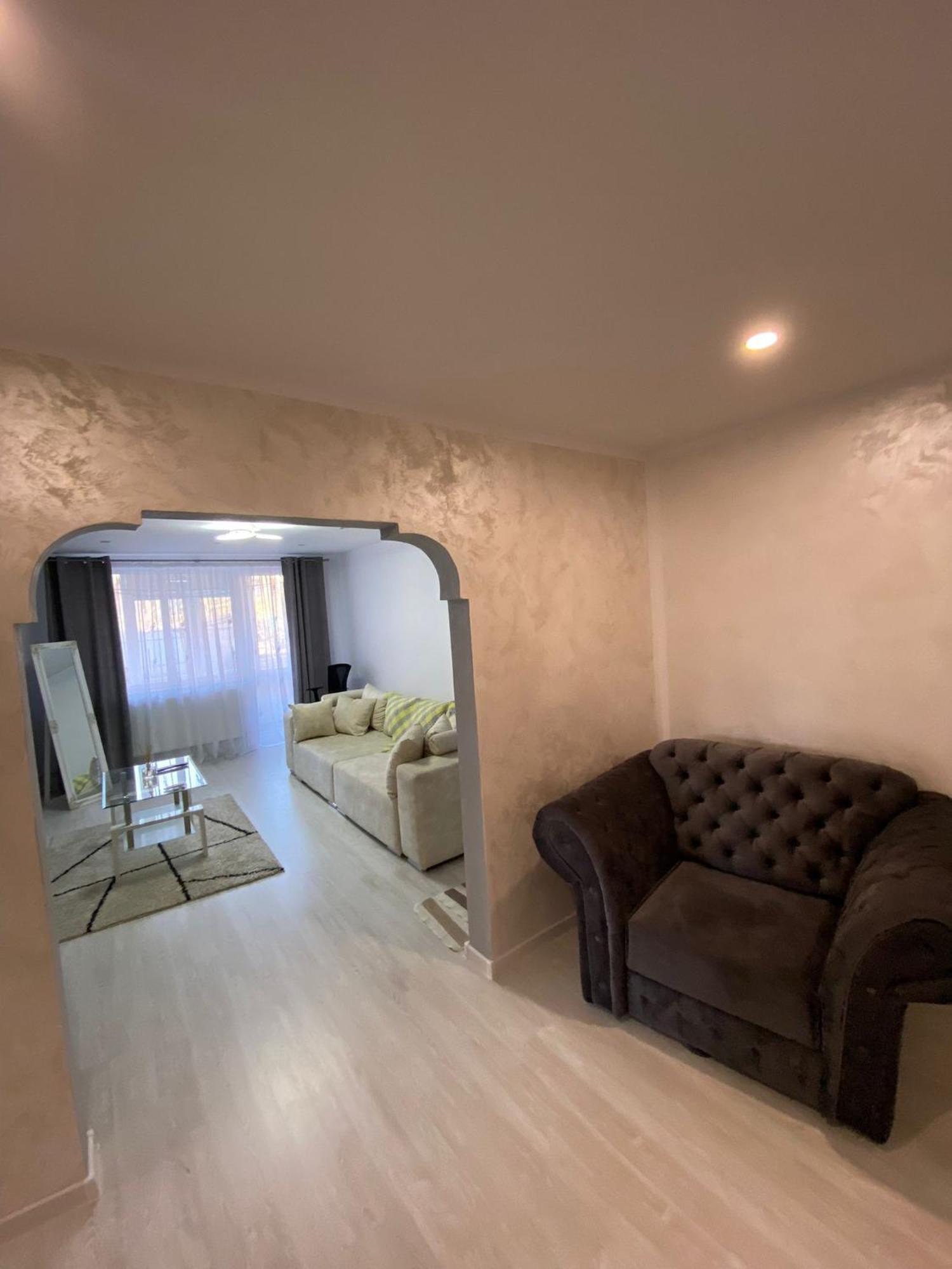 Sorinaapartament Targu Neamt Exterior foto