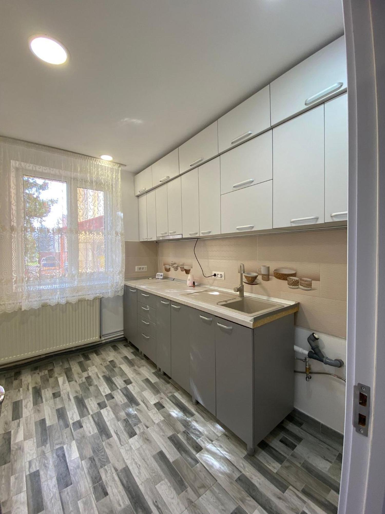Sorinaapartament Targu Neamt Exterior foto