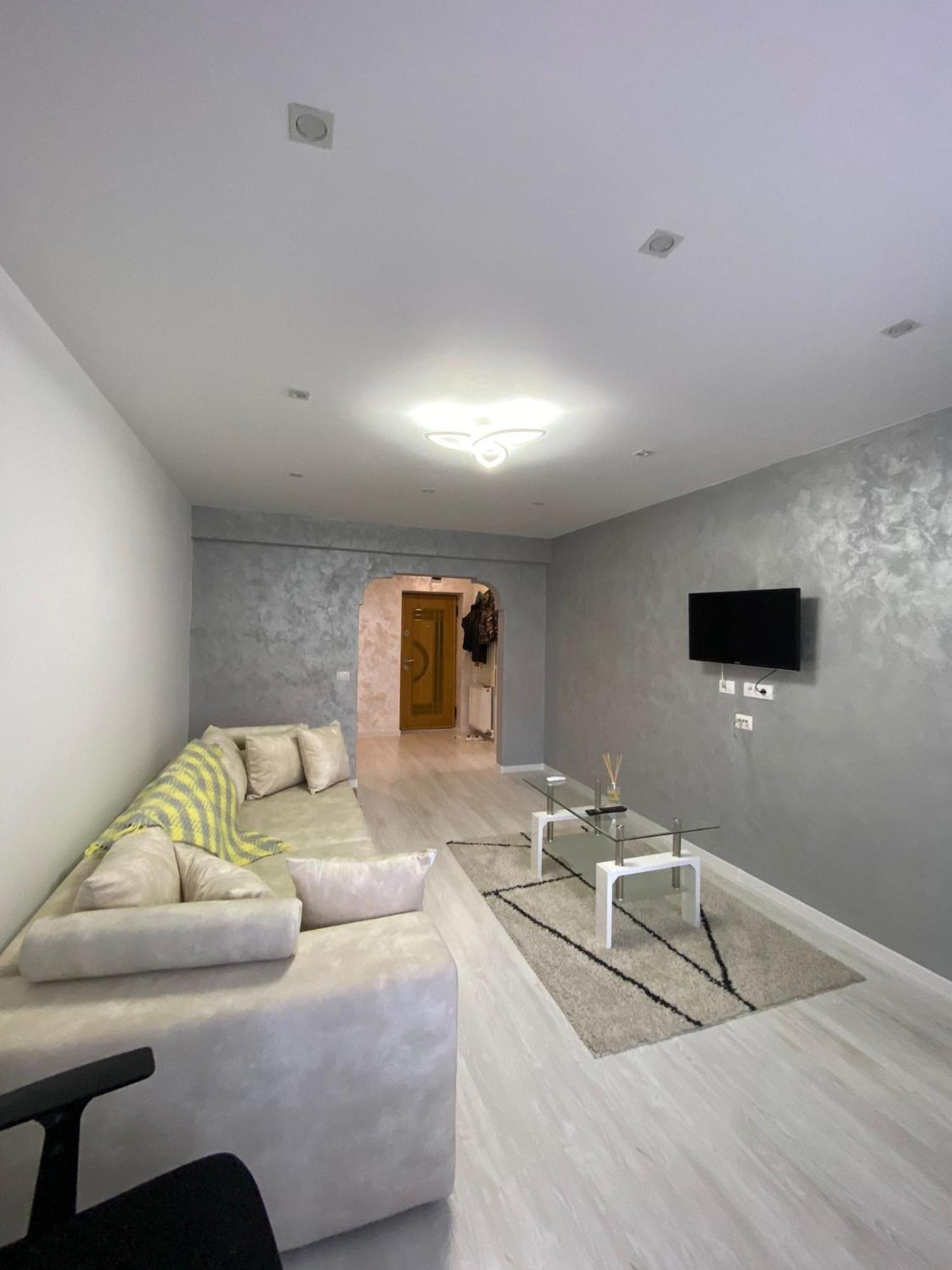 Sorinaapartament Targu Neamt Exterior foto